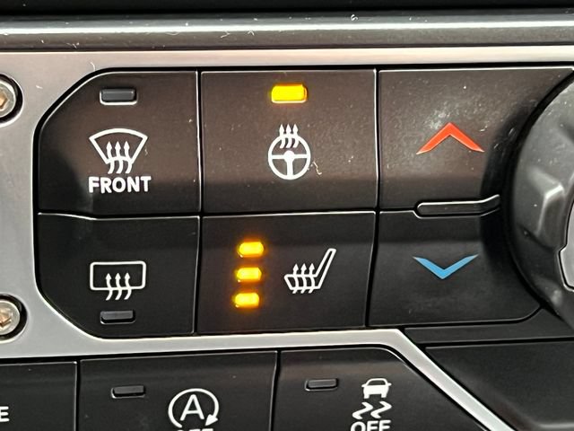 Used 2020 Jeep Wrangler Unlimited Rubicon w/ Uconnect 4C Nav & Sound Group AWD/4WD image 25