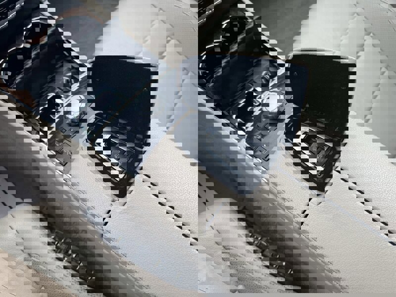 Used 2014 Mercedes-Benz E 350 Cabriolet image 16