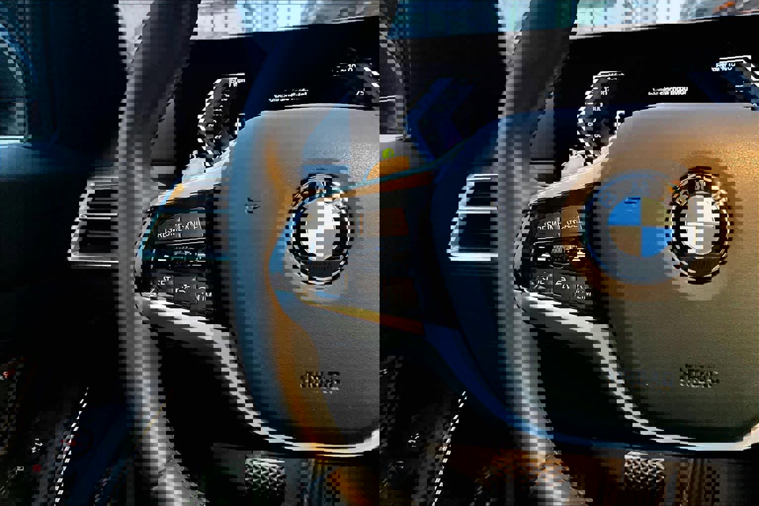 Certified 2025 BMW 330i Sedan image 23