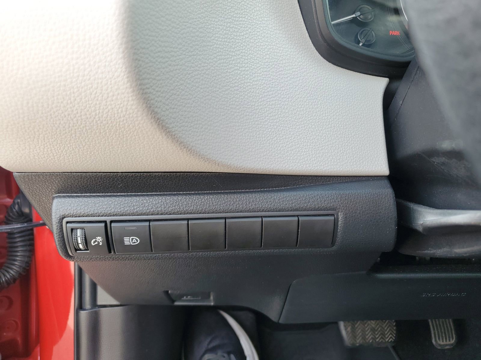 Certified 2021 Toyota Corolla LE FWD image 29
