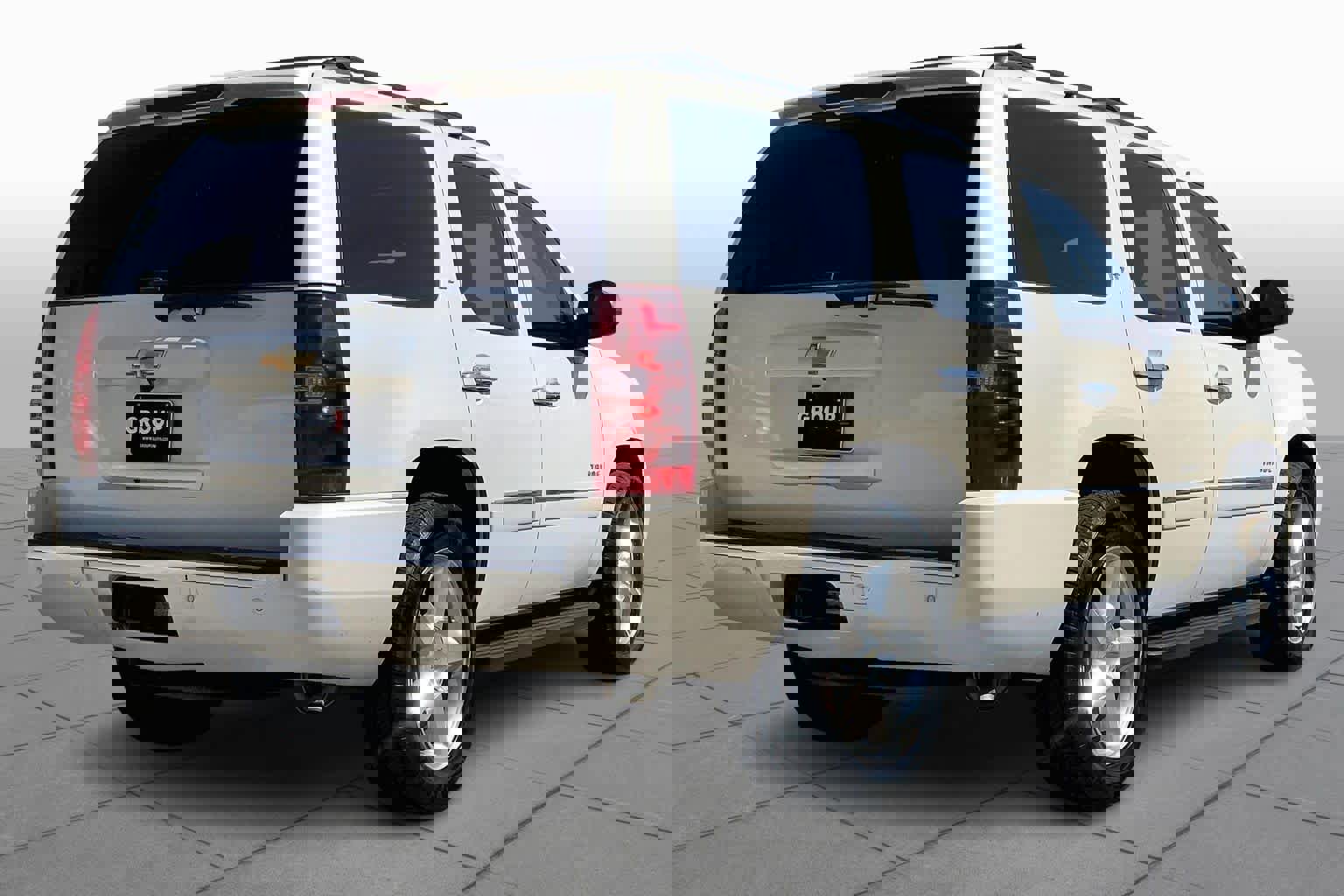 Used 2010 Chevrolet Tahoe LTZ image 12