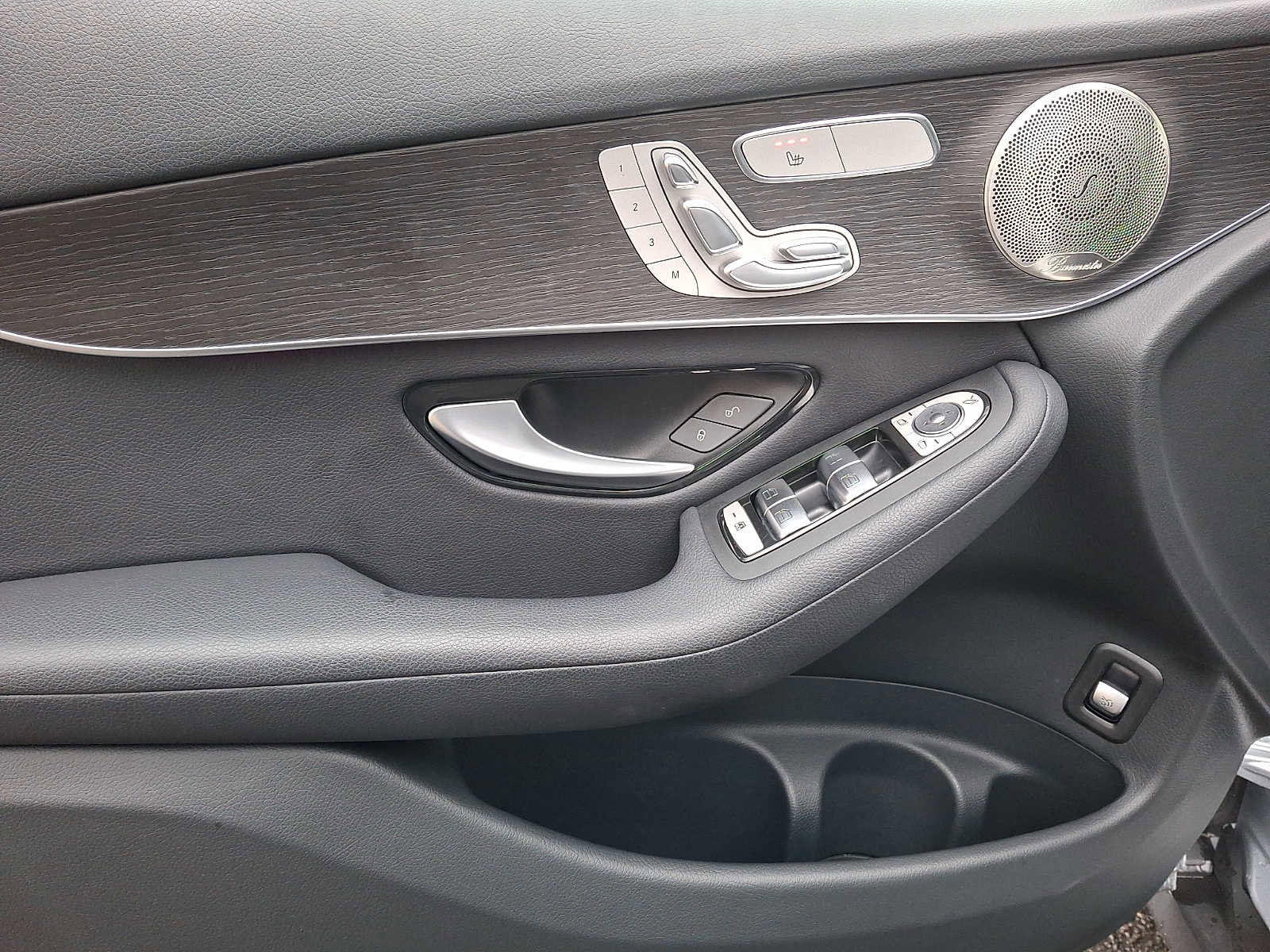 Certified 2021 Mercedes-Benz GLC 300 4MATIC image 9