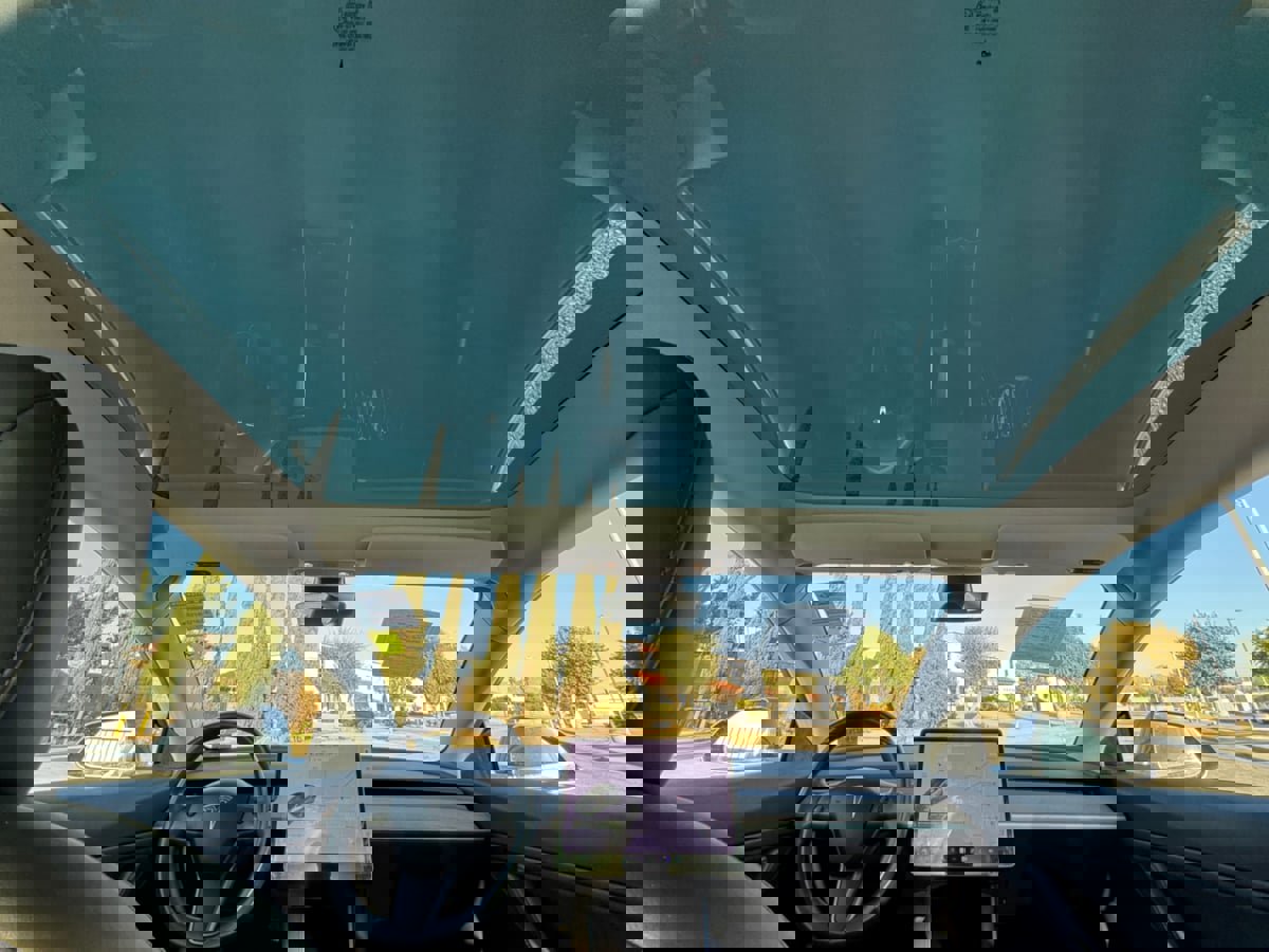 Used 2017 Tesla Model 3 Long Range image 16