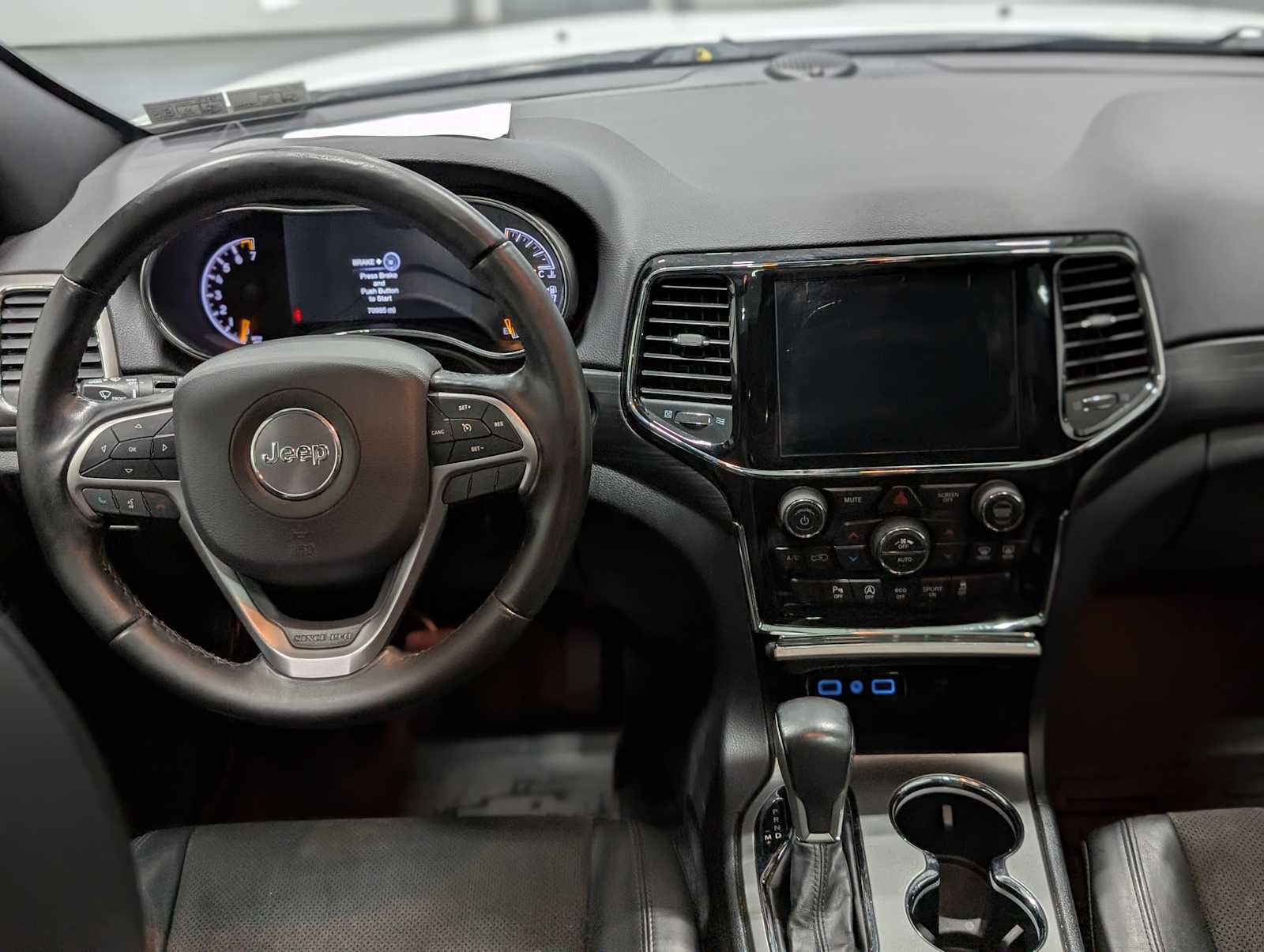 Used 2020 Jeep Grand Cherokee Laredo w/ Laredo X Package image 5