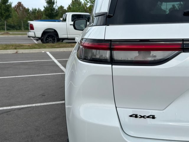 New 2027 Jeep Grand Cherokee Altitude AWD/4WD image 43