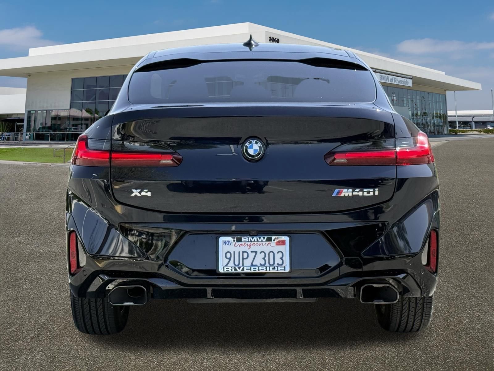 Used 2025 BMW X4 M40i AWD/4WD image 9