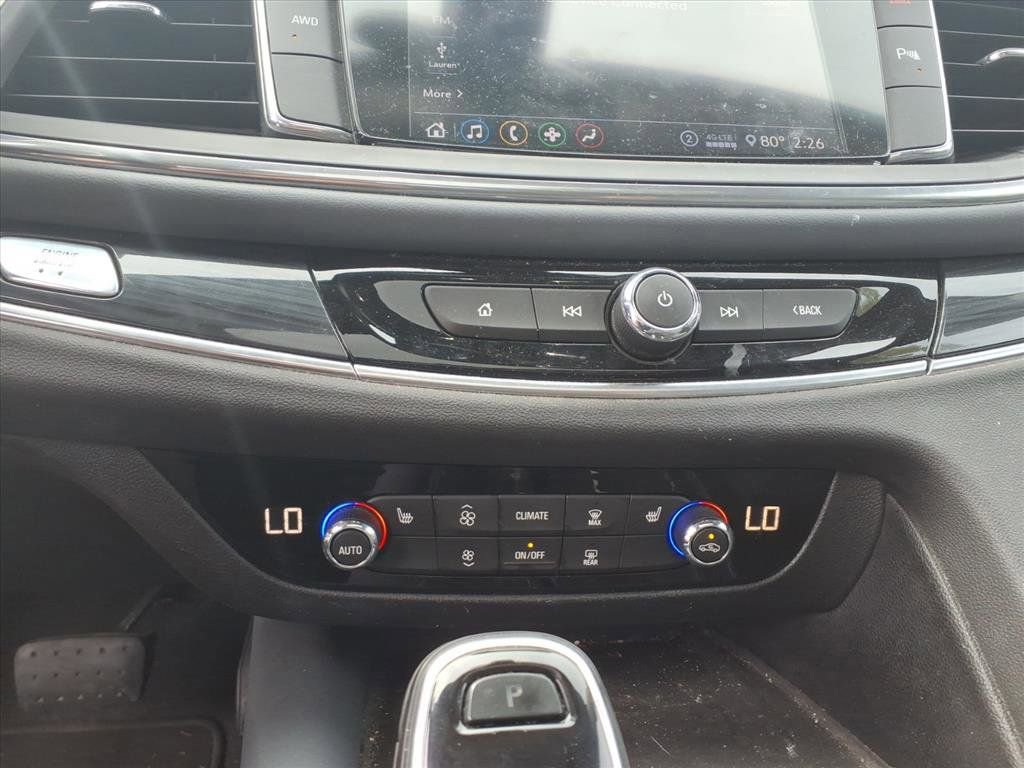 Used 2020 Buick Enclave Essence image 15