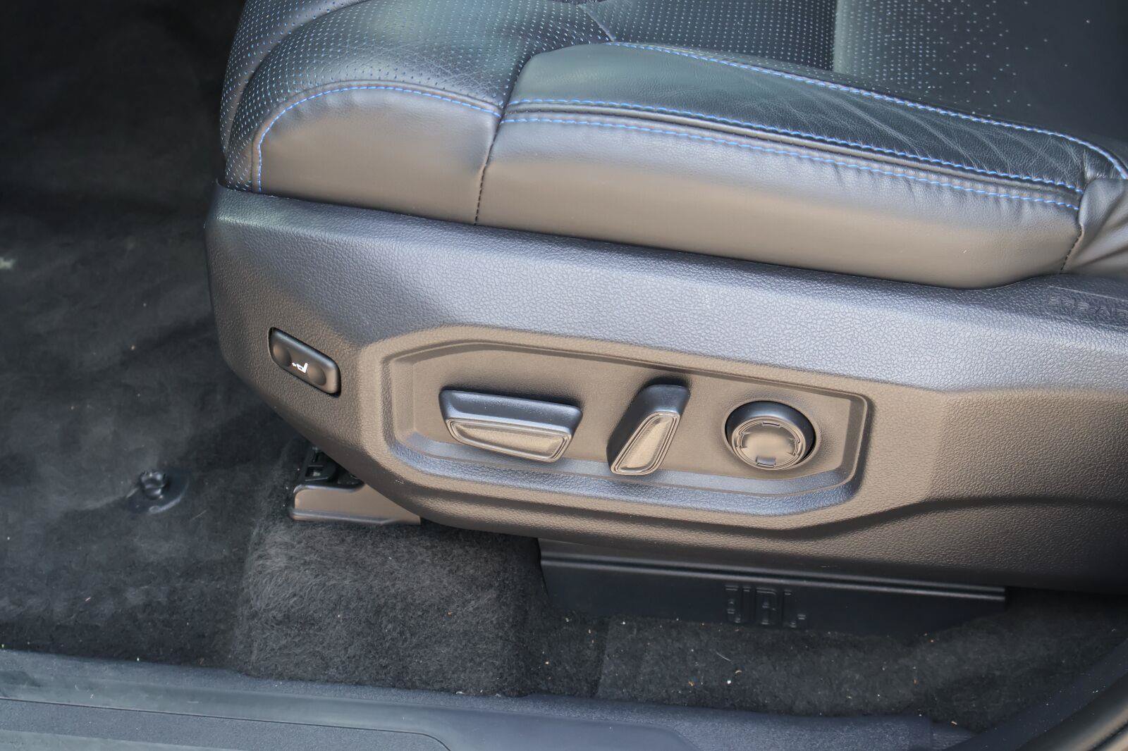 Used 2024 Toyota Tundra Platinum AWD/4WD image 11