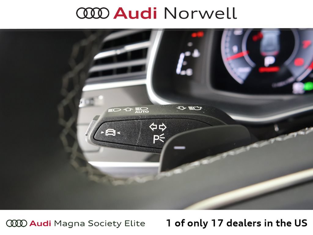 Certified 2025 Audi Q8 Prestige AWD/4WD image 29