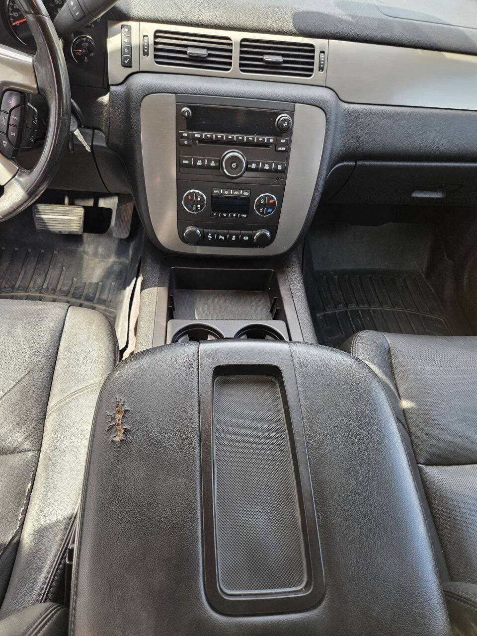 Used 2014 Chevrolet Silverado 2500 LTZ w/ LTZ Plus Package AWD/4WD image 9