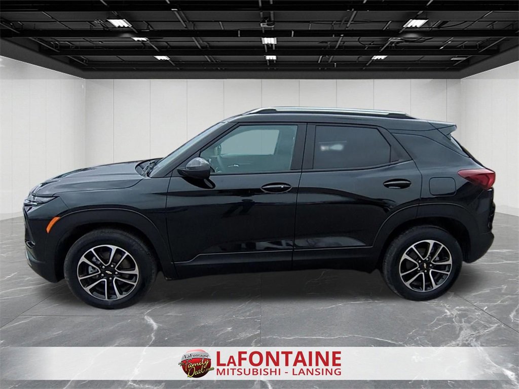 Used 2025 Chevrolet TrailBlazer LT image 5