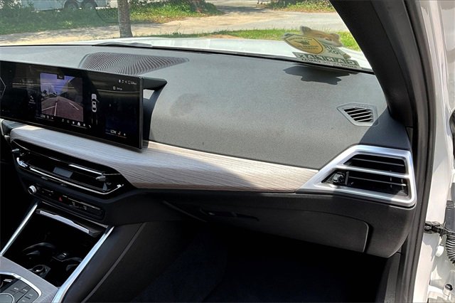 Used 2025 BMW 330i Sedan image 23