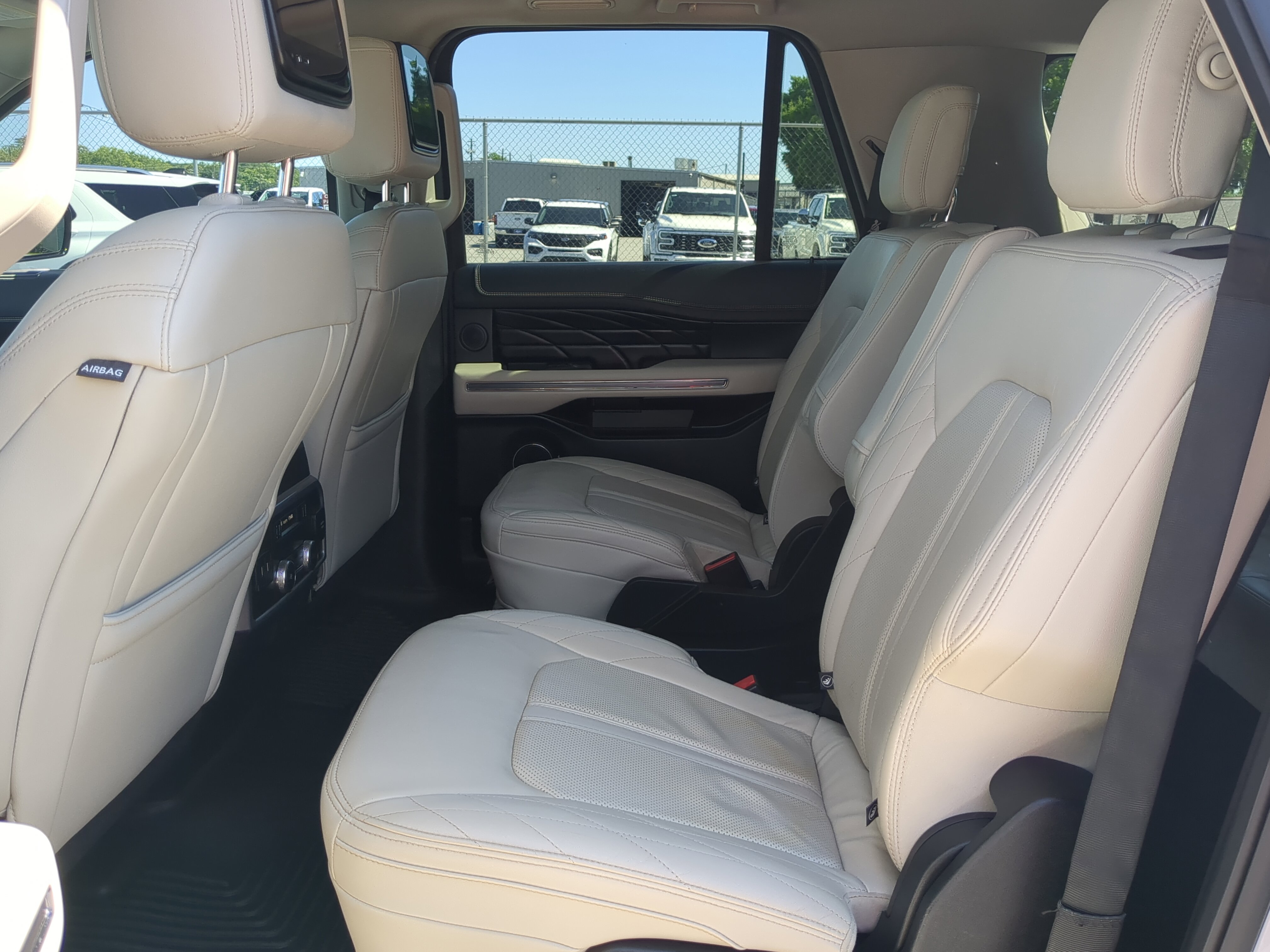 Certified 2018 Ford Expedition Max Platinum AWD/4WD image 12