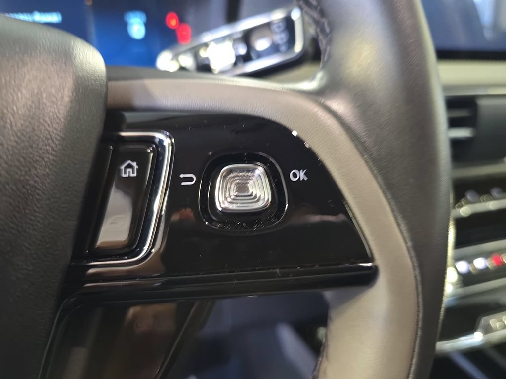 Used 2023 Lincoln Corsair AWD w/ Equipment Group 101A image 22