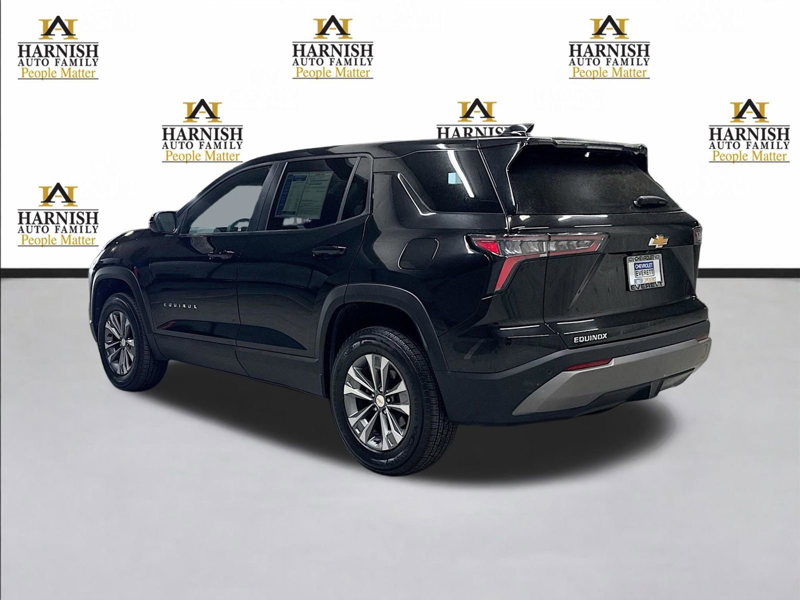 Used 2025 Chevrolet Equinox LT FWD image 8