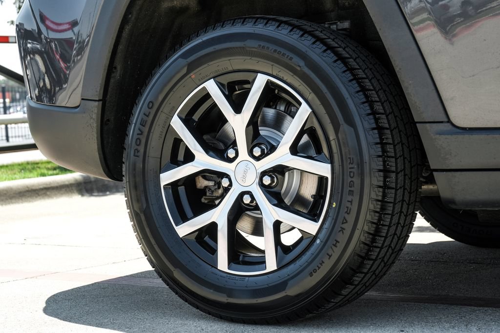 Used 2023 Jeep Grand Cherokee Limited AWD/4WD image 68