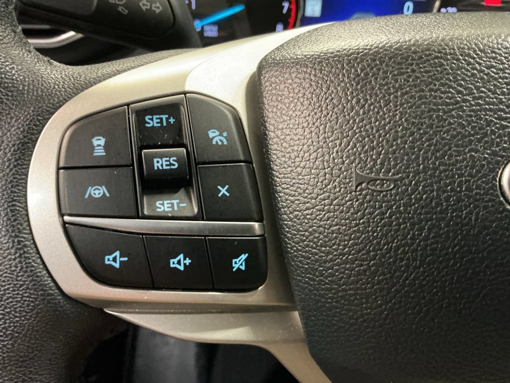 Used 2023 Ford Explorer XLT w/ Equipment Group 202A RWD image 21