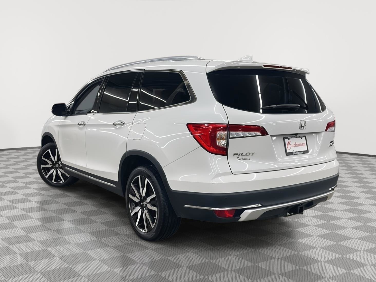 Used 2021 Honda Pilot Touring image 4