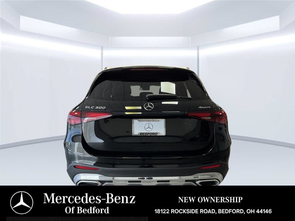 Used 2026 Mercedes-Benz GLC 300 4MATIC image 4