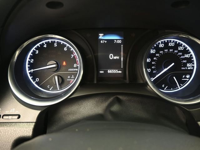 Used 2020 Toyota Camry SE image 6