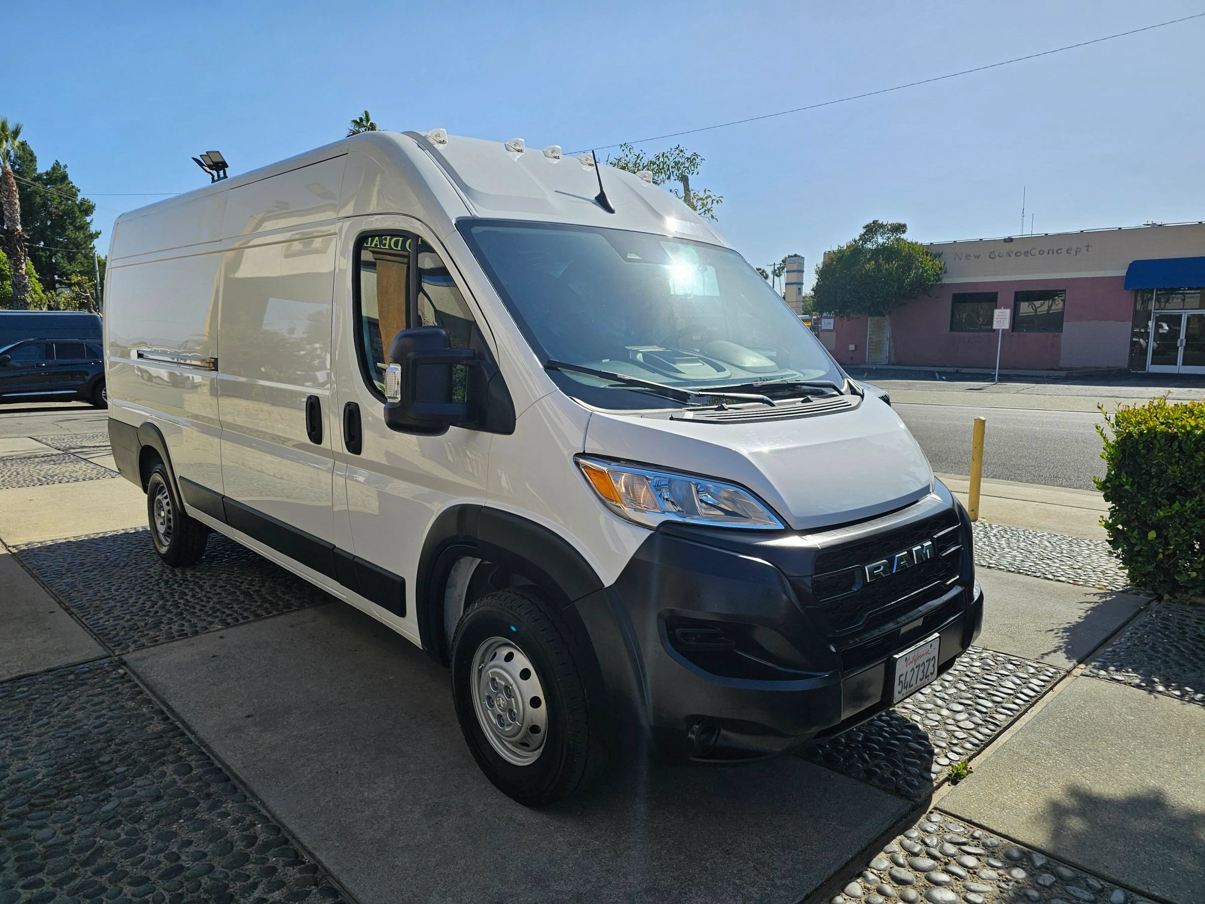 Used 2023 RAM ProMaster 3500 w/ Fleet Safety Group FWD image 3