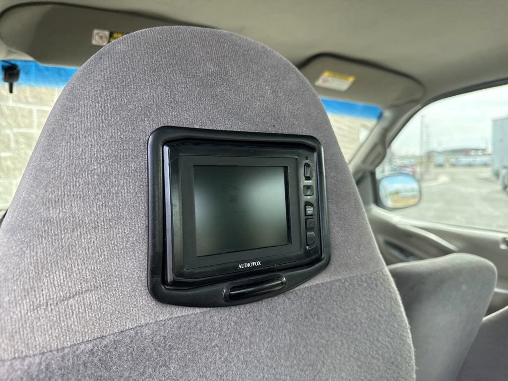Used 1998 Ford Expedition XLT RWD image 16