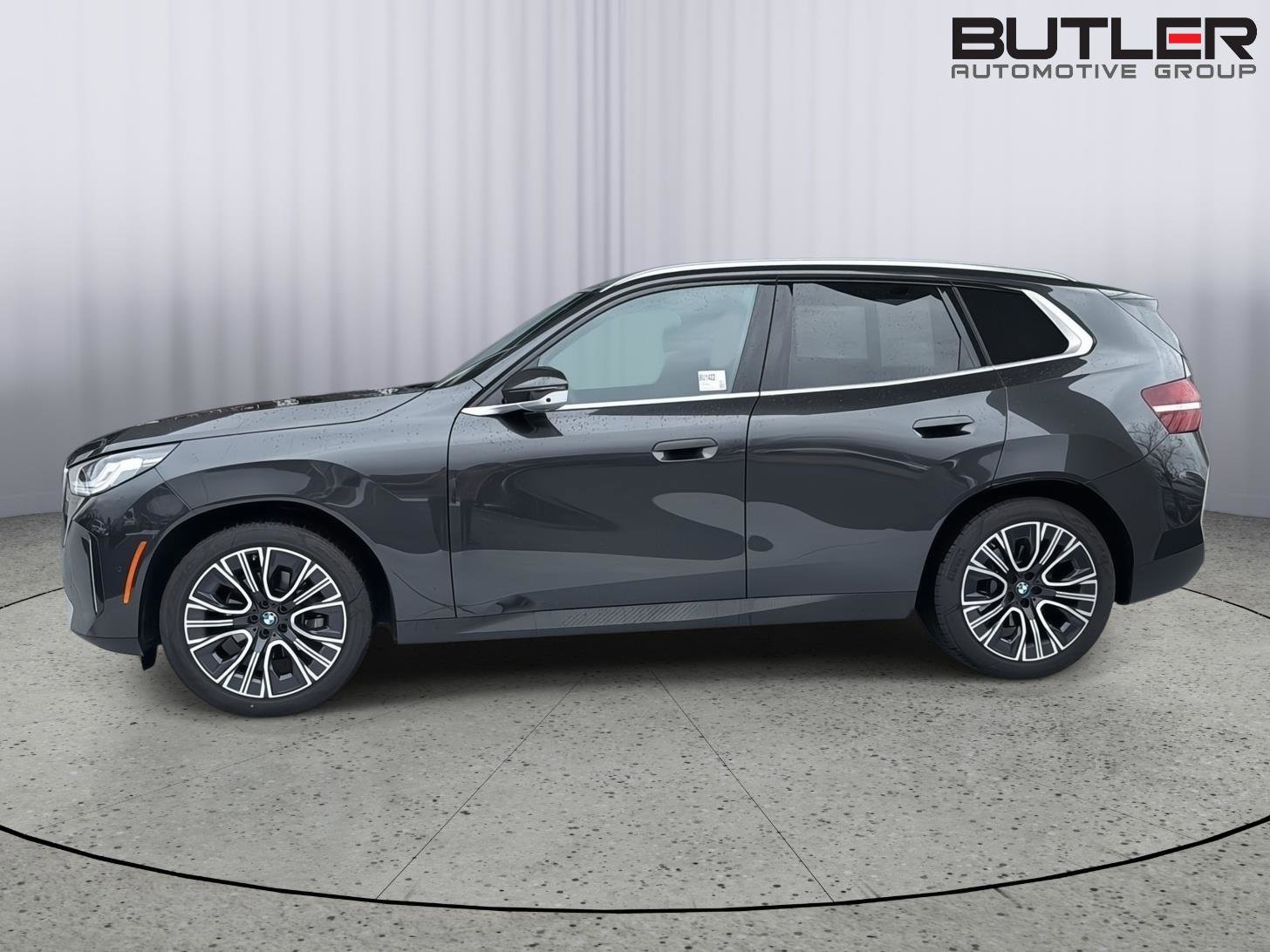 Certified 2025 BMW X3 xDrive30i w/ Premium Package image 4