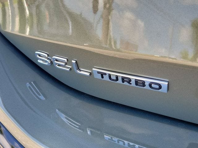 New 2026 Volkswagen Tiguan SEL R-Line AWD/4WD image 6