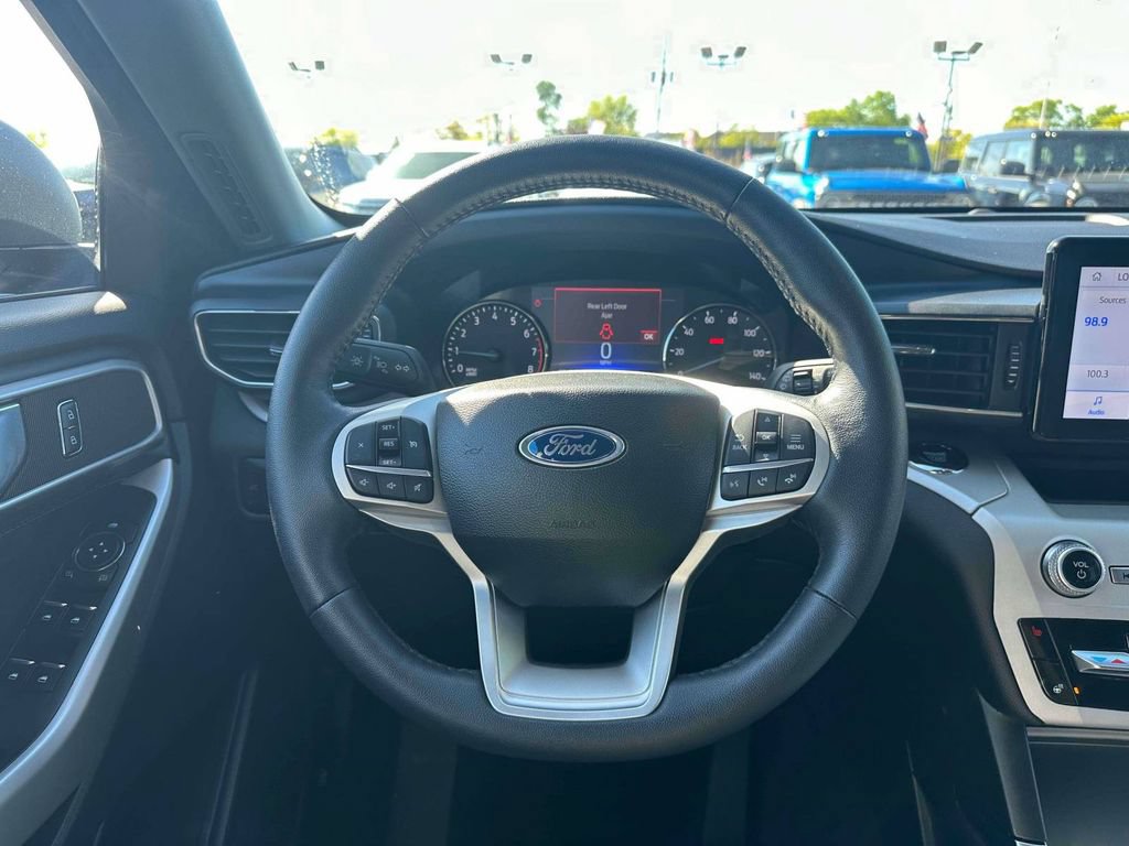 Used 2024 Ford Explorer XLT w/ Equipment Group 202A AWD/4WD image 14