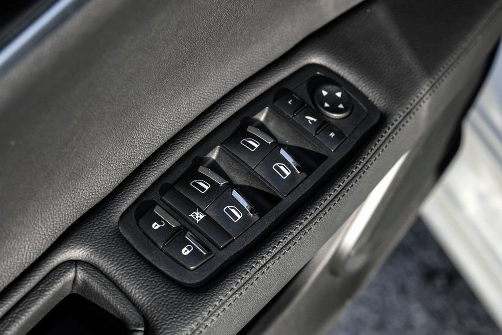 Used 2023 Maserati Ghibli Modena RWD image 39