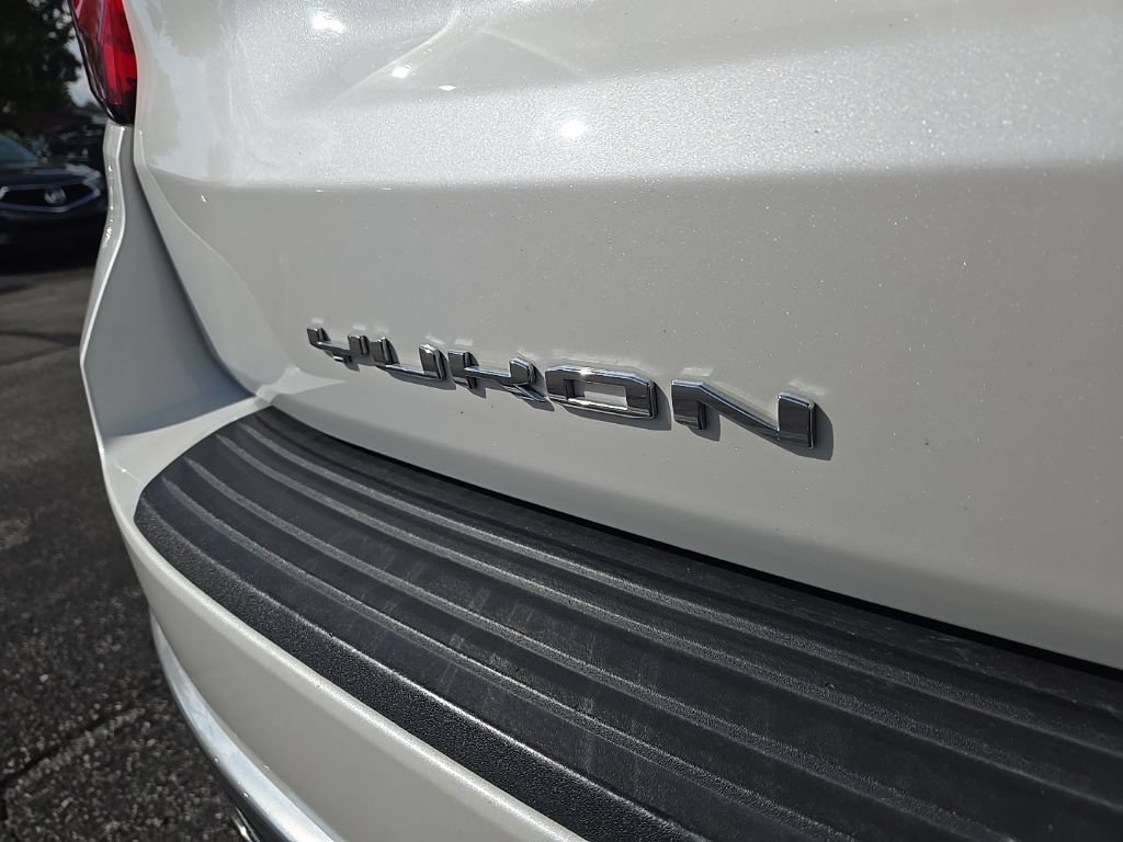 Used 2023 GMC Yukon XL Denali AWD/4WD image 11