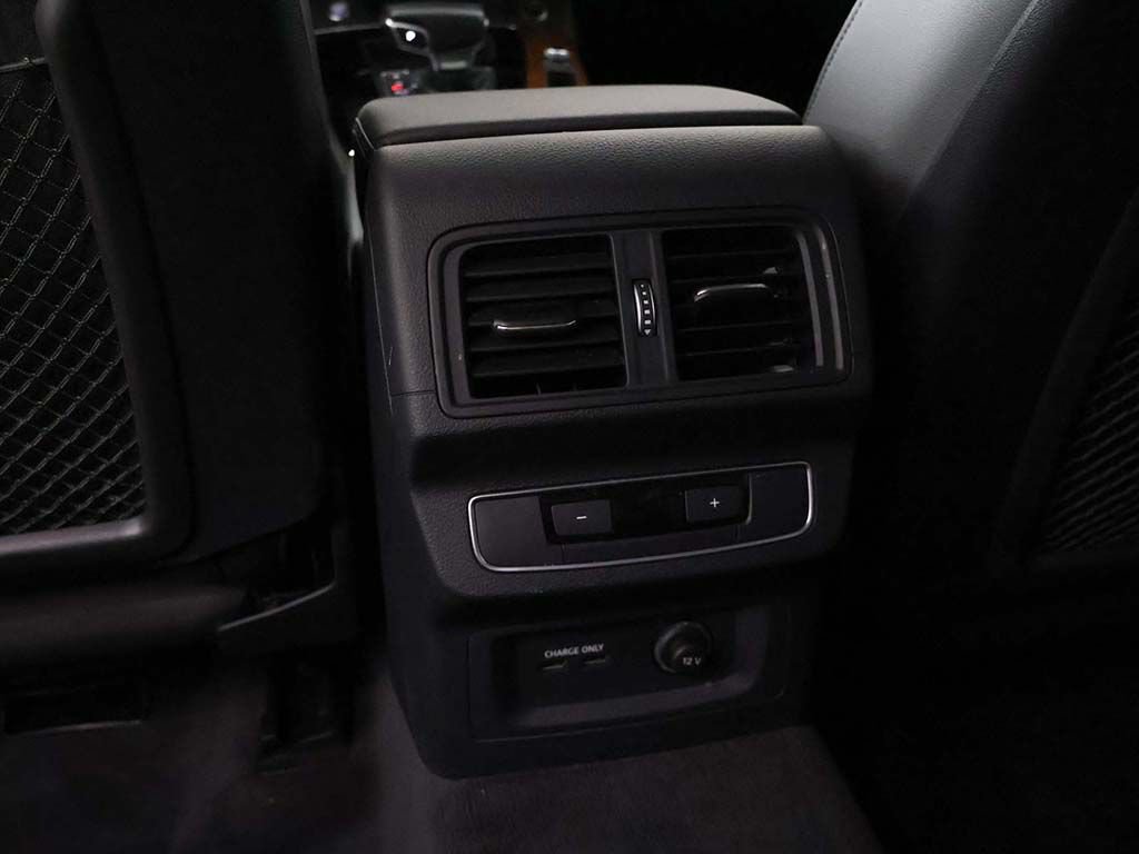 Used 2023 Audi Q5 2.0T Premium Plus w/ Premium Plus Package AWD/4WD image 50