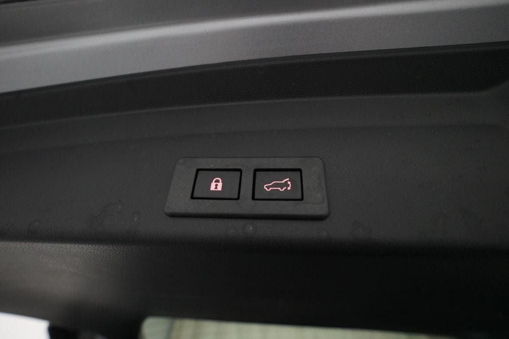 Certified 2025 Subaru Ascent Bronze Edition AWD/4WD image 15