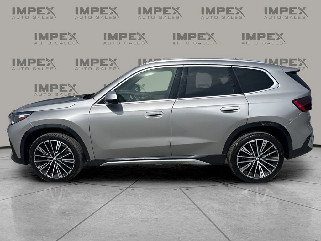 Used 2023 BMW X1 xDrive28i w/ Premium Package image 2