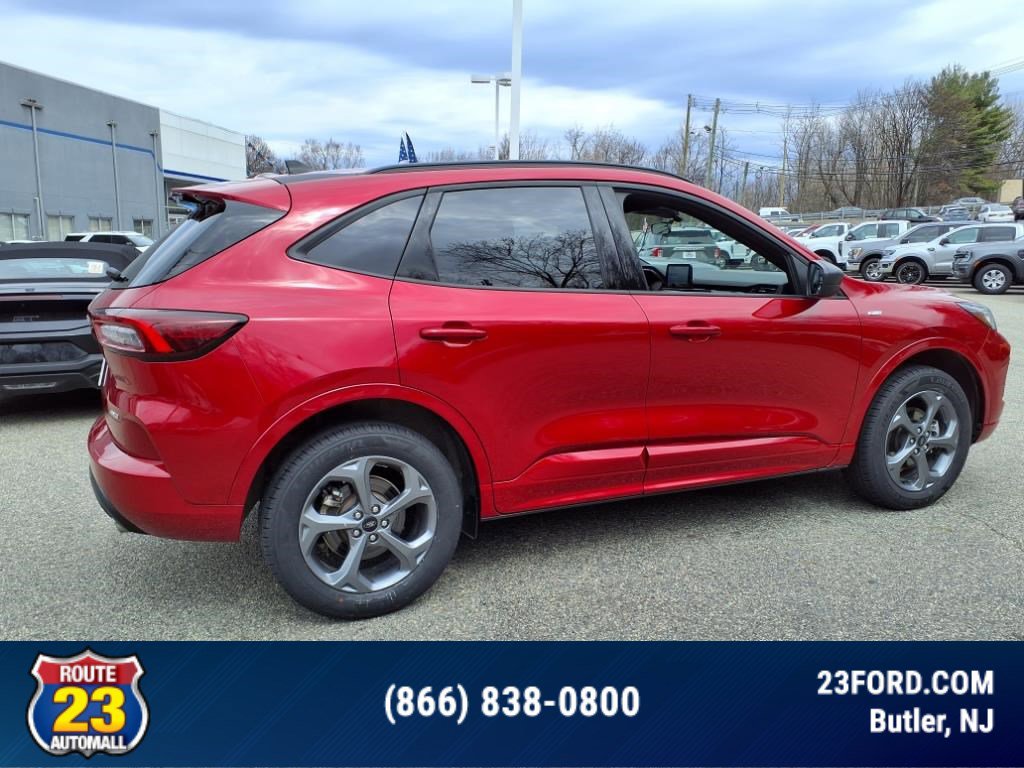 Certified 2024 Ford Escape ST-Line image 7