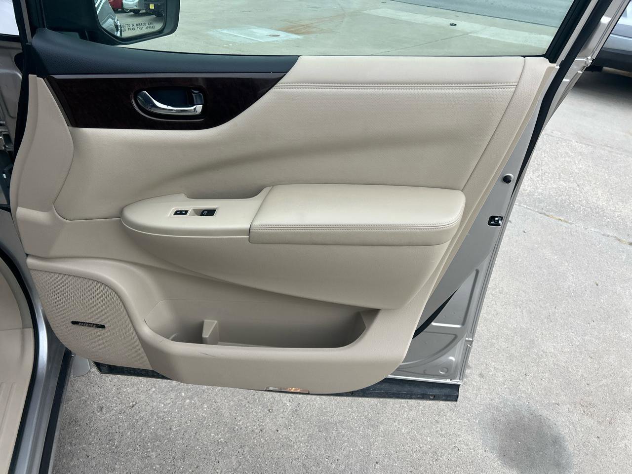 Used 2012 Nissan Quest LE image 17