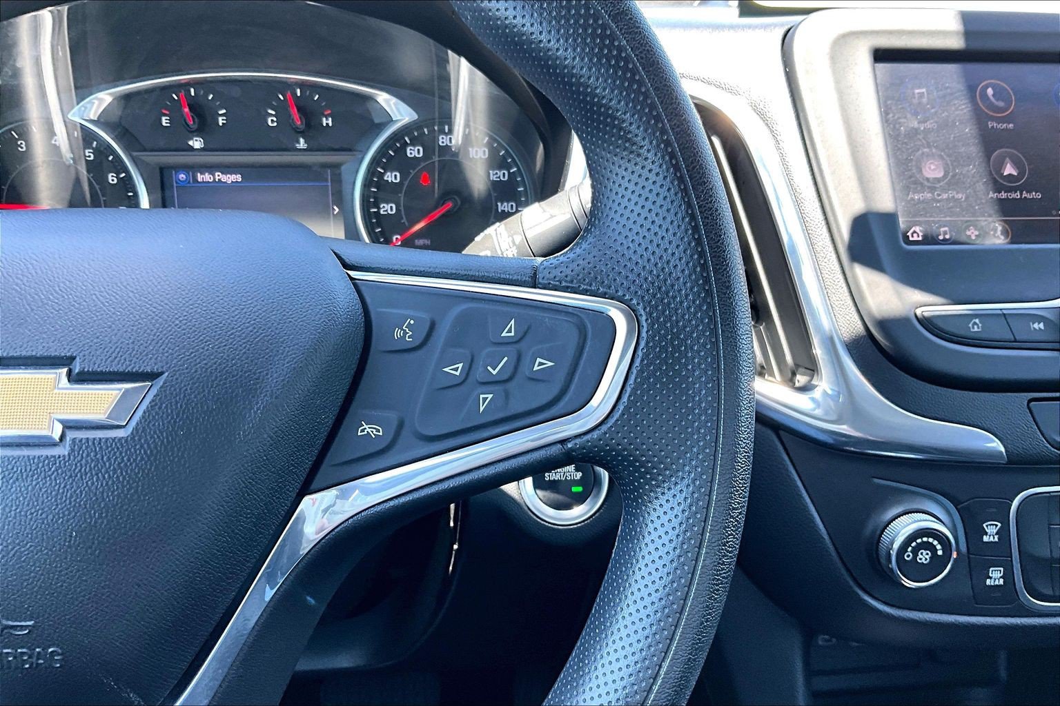 Used 2020 Chevrolet Equinox LT FWD image 20