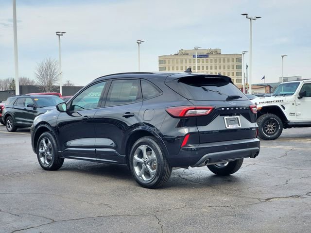 Used 2024 Ford Escape ST-Line w/ Tech Pack #1 image 3