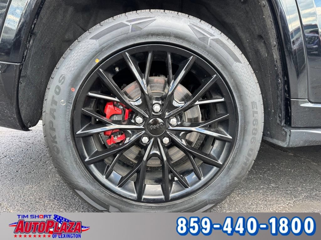 Used 2021 Jeep Grand Cherokee L Summit w/ Luxury Tech Group V AWD/4WD image 19