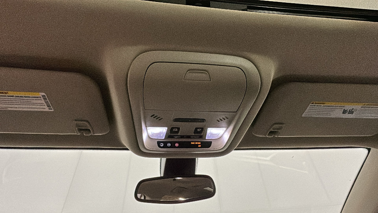 Used 2017 GMC Acadia Denali w/ Technology Package AWD/4WD image 31