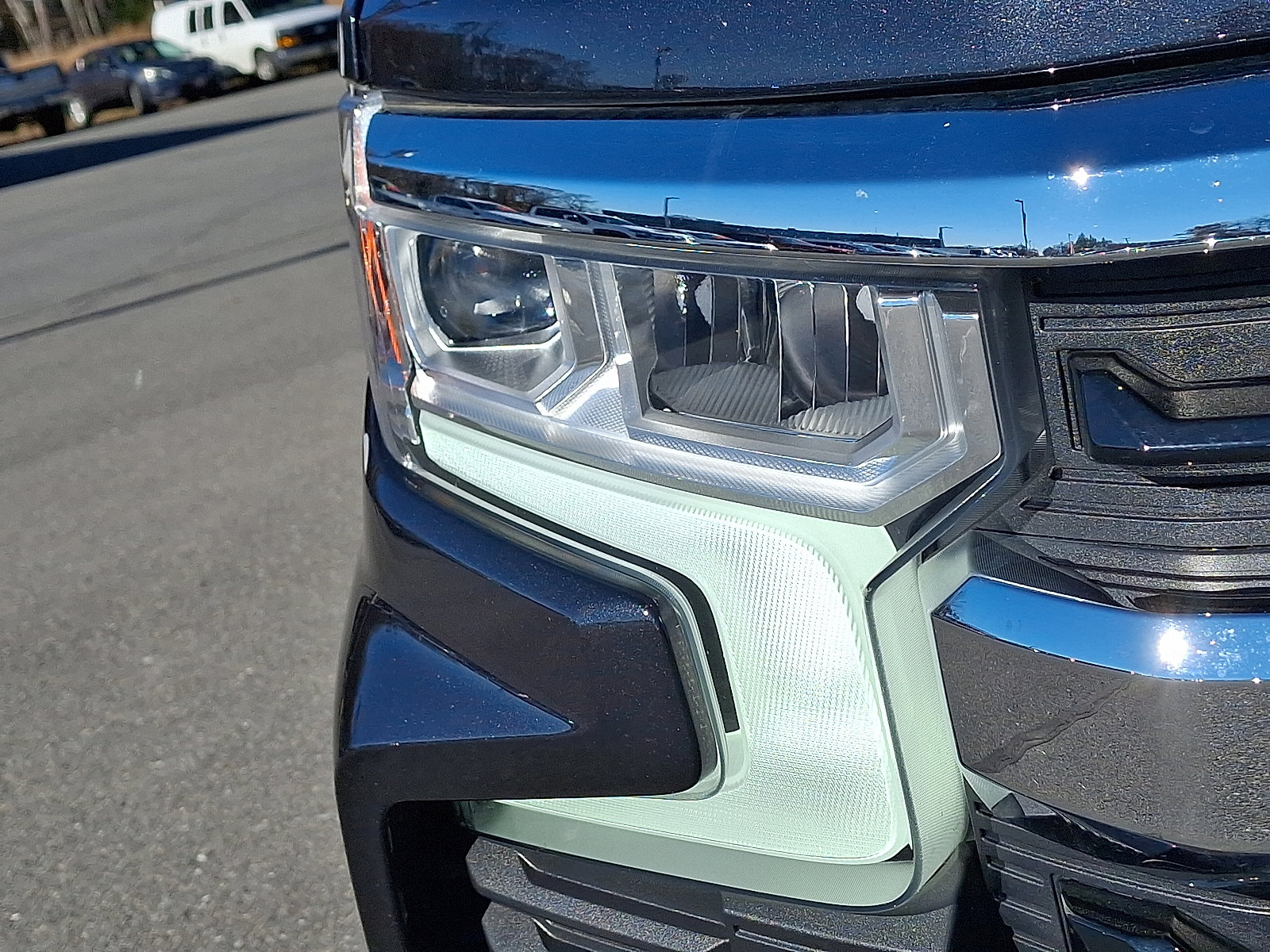 Used 2023 Chevrolet Silverado 1500 LT image 9