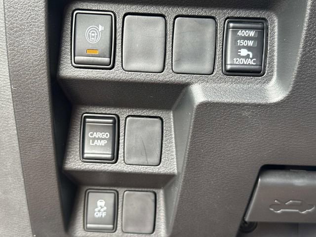 Used 2024 Nissan Frontier SV w/ SV Convenience Package image 22