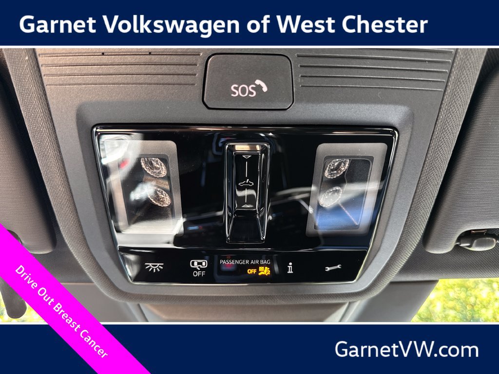 New 2026 Volkswagen GTI SE FWD image 24
