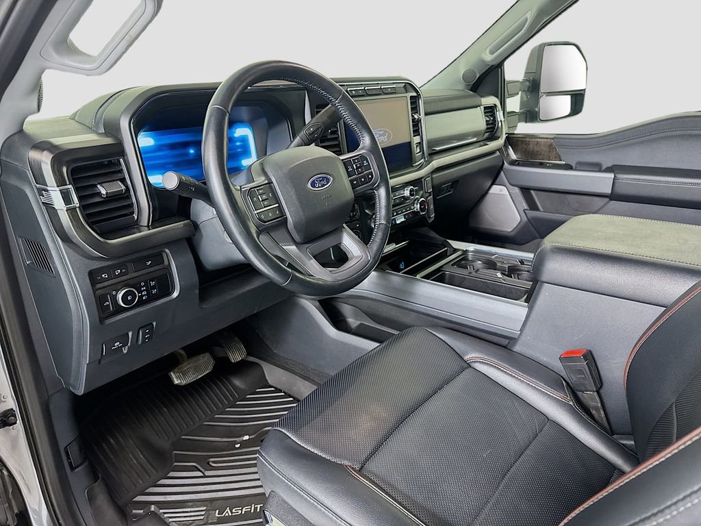 Used 2024 Ford F250 Lariat image 9