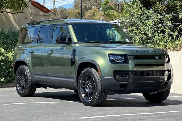New 2026 Land Rover Defender 110 S AWD/4WD image 7