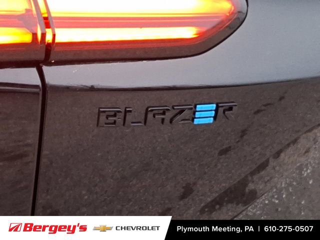 New 2026 Chevrolet Blazer EV LT image 17
