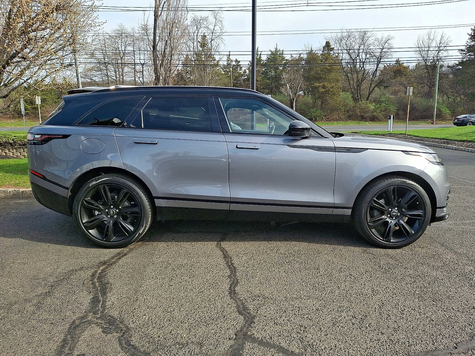 Used 2023 Land Rover Range Rover Velar R-Dynamic S image 6
