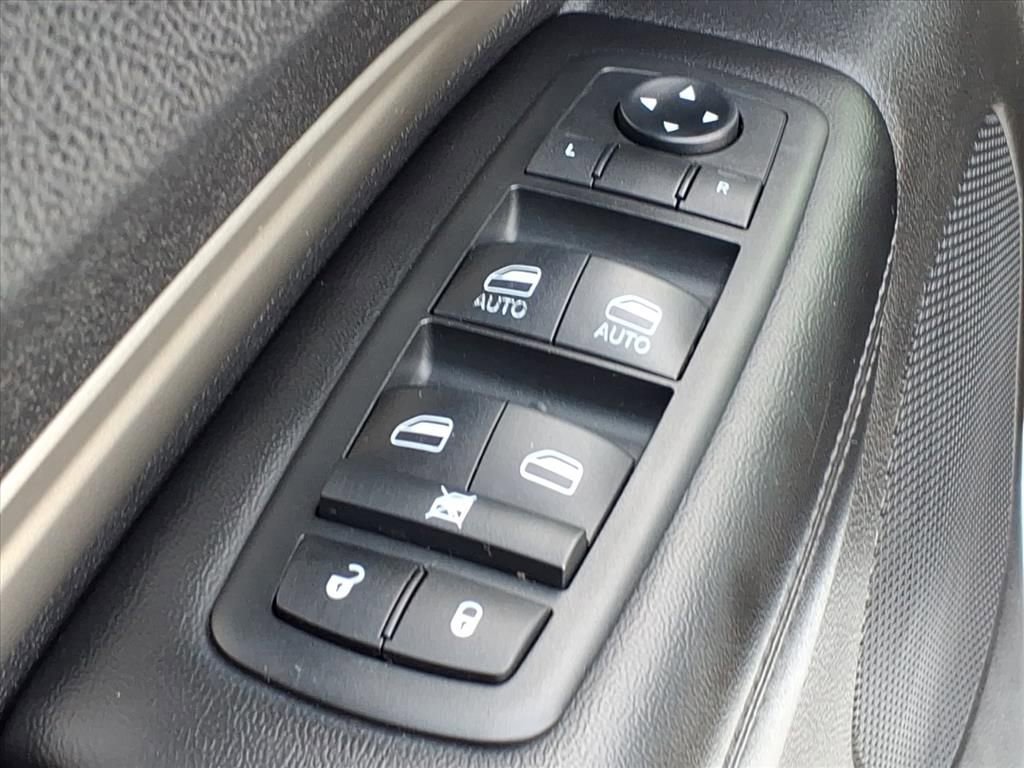 Used 2019 Dodge Durango SXT AWD/4WD image 13