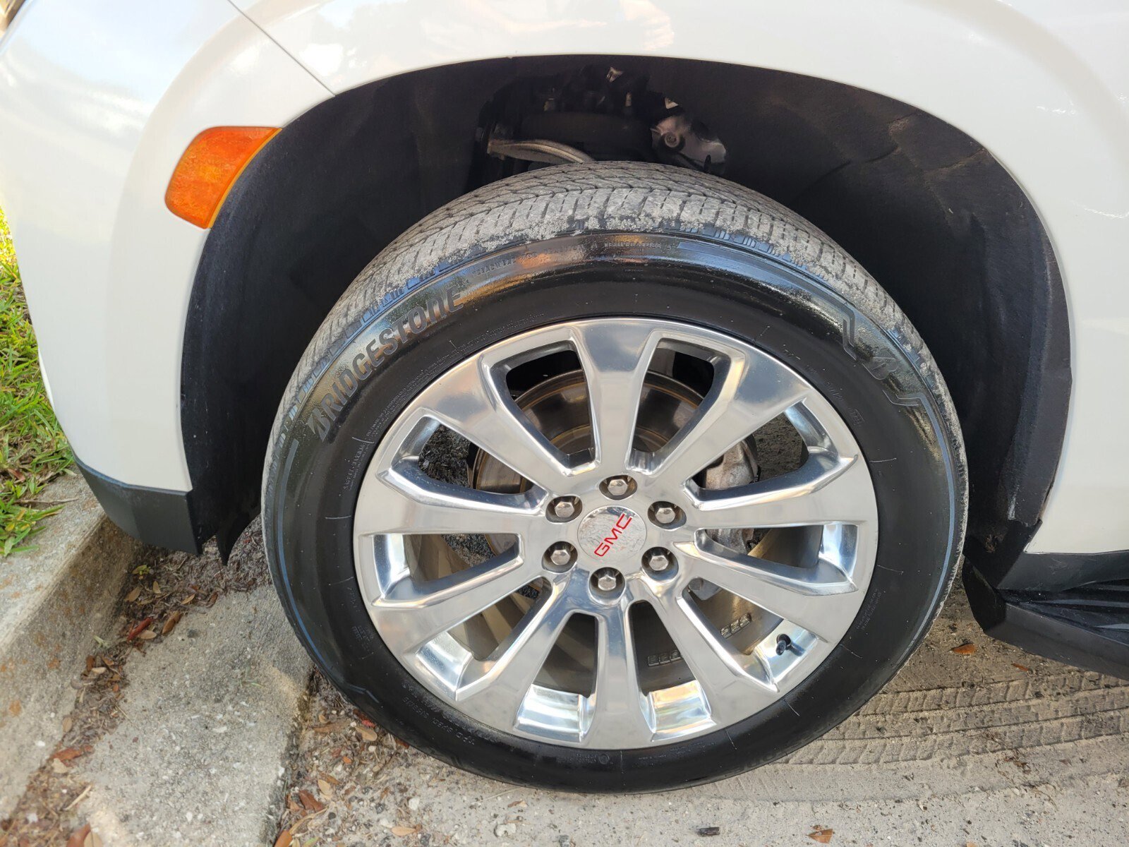 Used 2021 GMC Yukon SLT w/ SLT Luxury Plus Package image 11