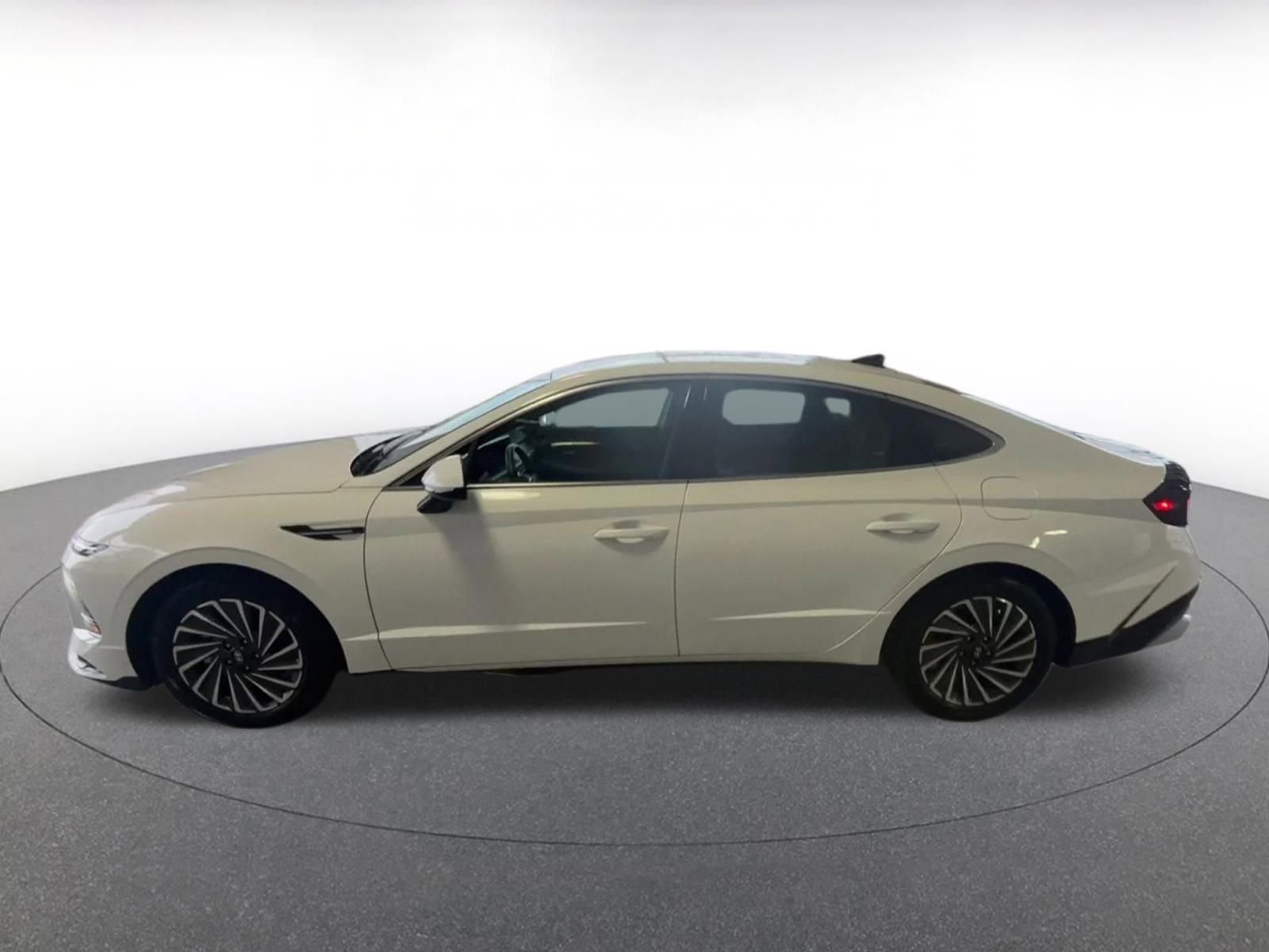 Used 2025 Hyundai Sonata SEL image 10